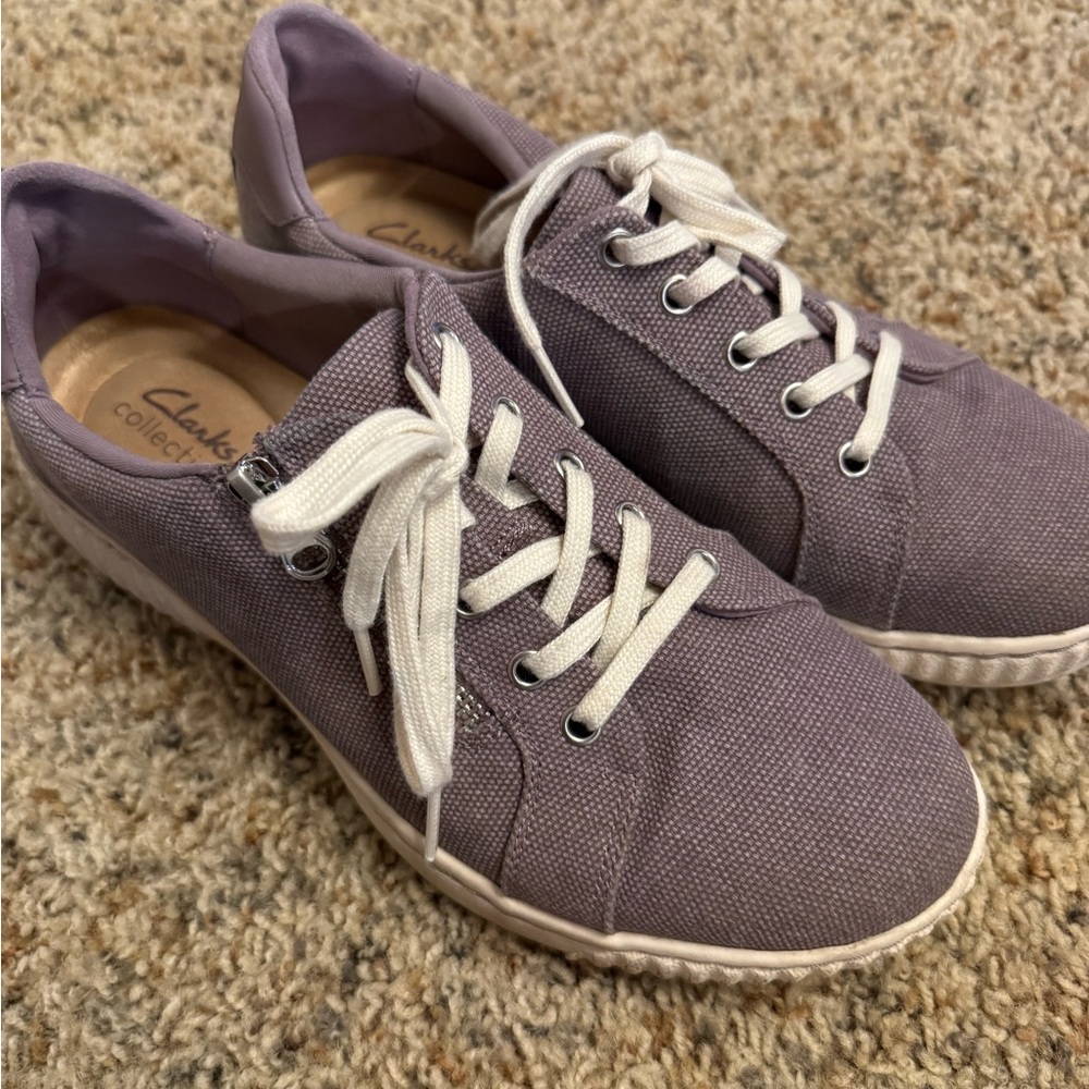 Clarks Women's Lavender Sneakers with White Laces